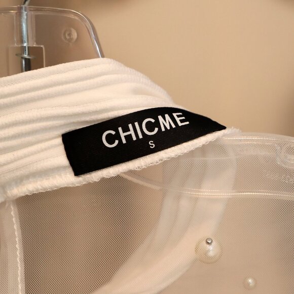Chicme Winter White Holiday Blouse Size S (NWT) - Picture 3 of 3